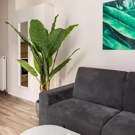 Tropical & Faces By Nest Lejlighed Thessaloníki