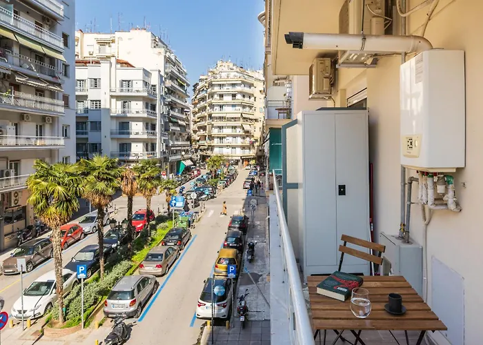 公寓 Tropical & Faces By Nest 塞萨洛尼基