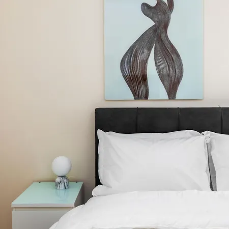 Tropical & Faces By Nest